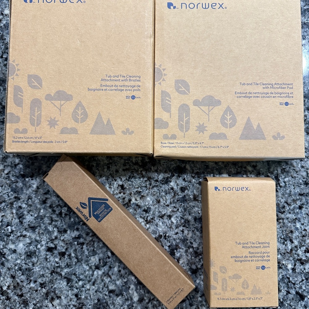 Norwex Tub and Tile Cleaning Set